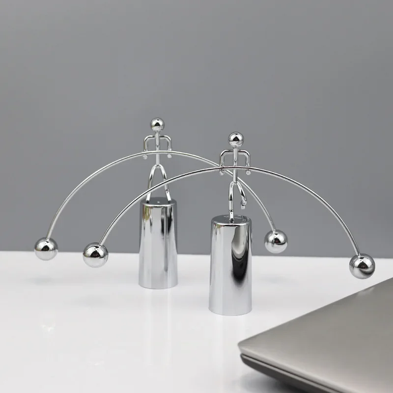 クリエイティブバランスボールスイングウェイトリフティング小さ - Newton Cradle Large のレビューと価格